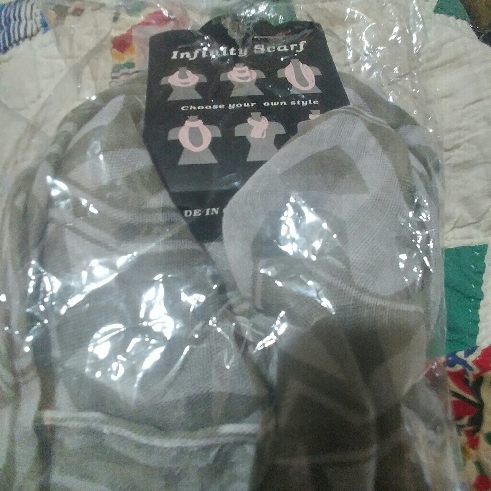 Infinity Scarf - Picture 3 of 3